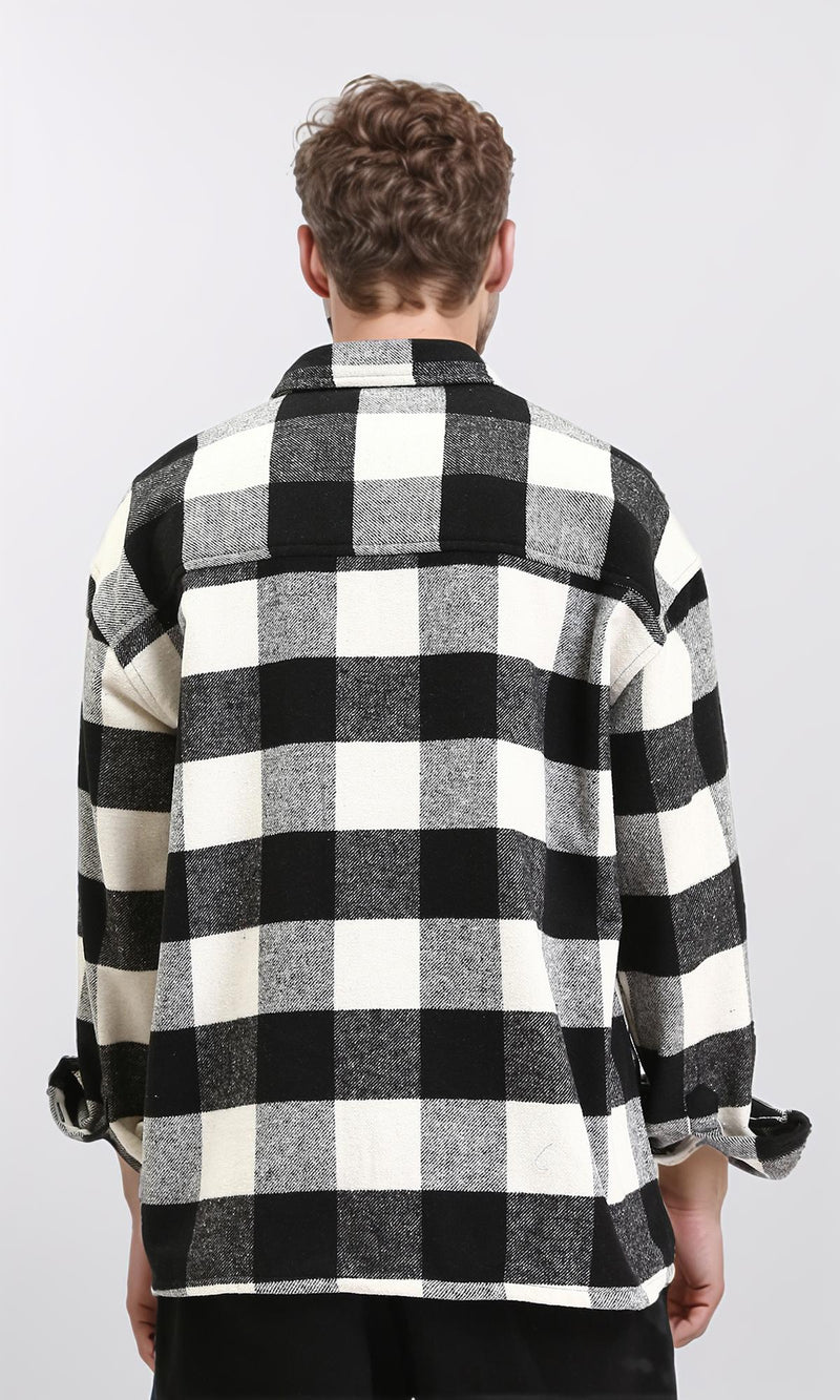 R212086 - Plaid Shirt with Front Pockets - Black & White