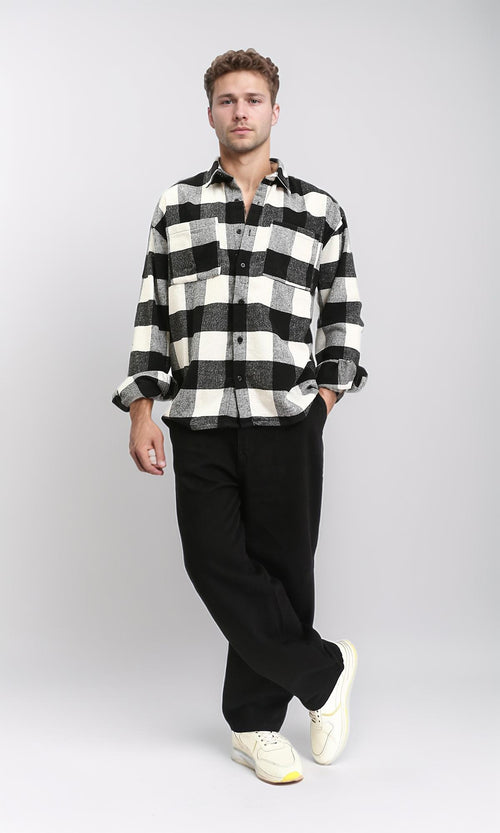 R212086 - Plaid Shirt with Front Pockets - Black & White