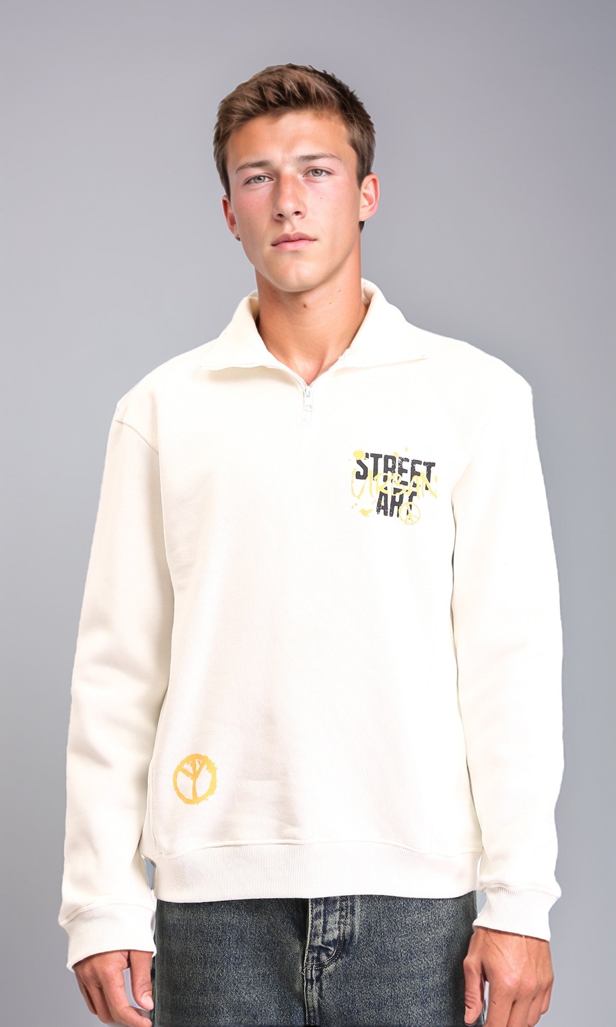 Printed Long Sleeves Zipped Sweater - Off-White