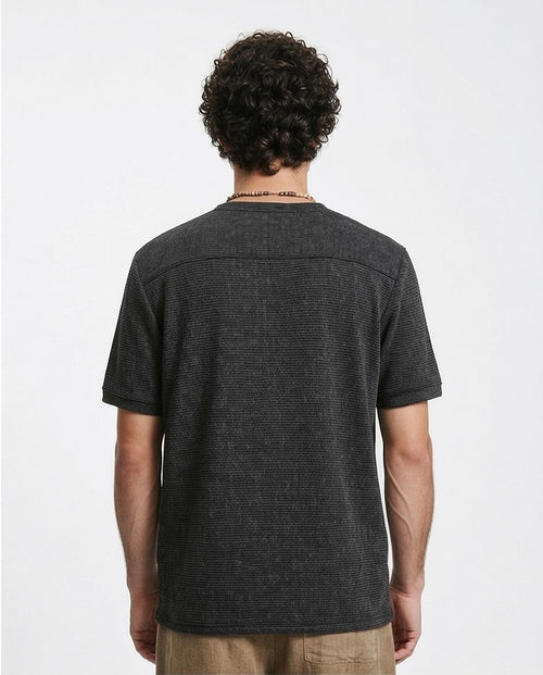 Ravin Men’s Micro-Grid Textured Crewneck T-Shirt – Charcoal - R212520