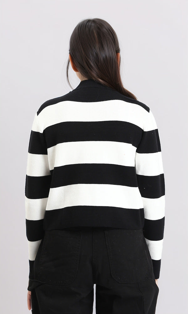 R212626 - Bi-Tone Awning Striped Pullover - Black & White