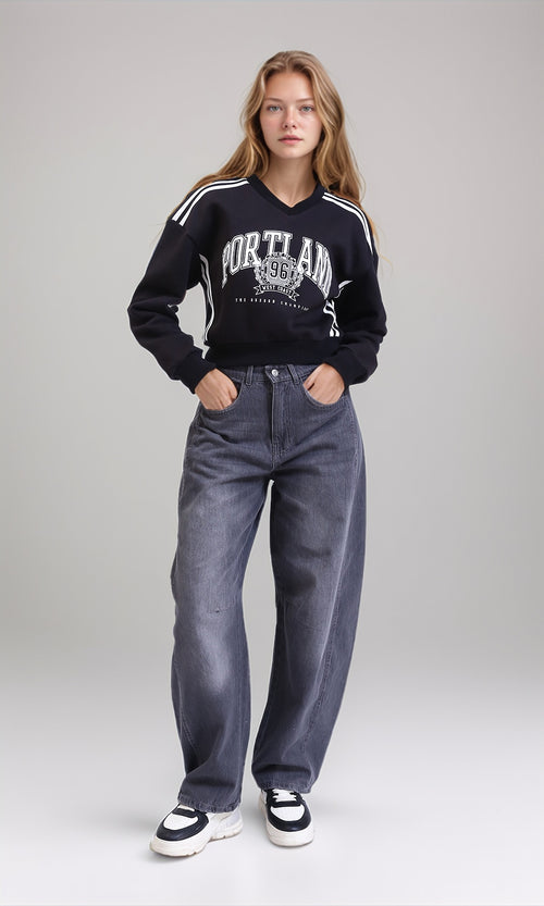 R212667 - Printed "Portland" Short Winter Sweatshirt - Black