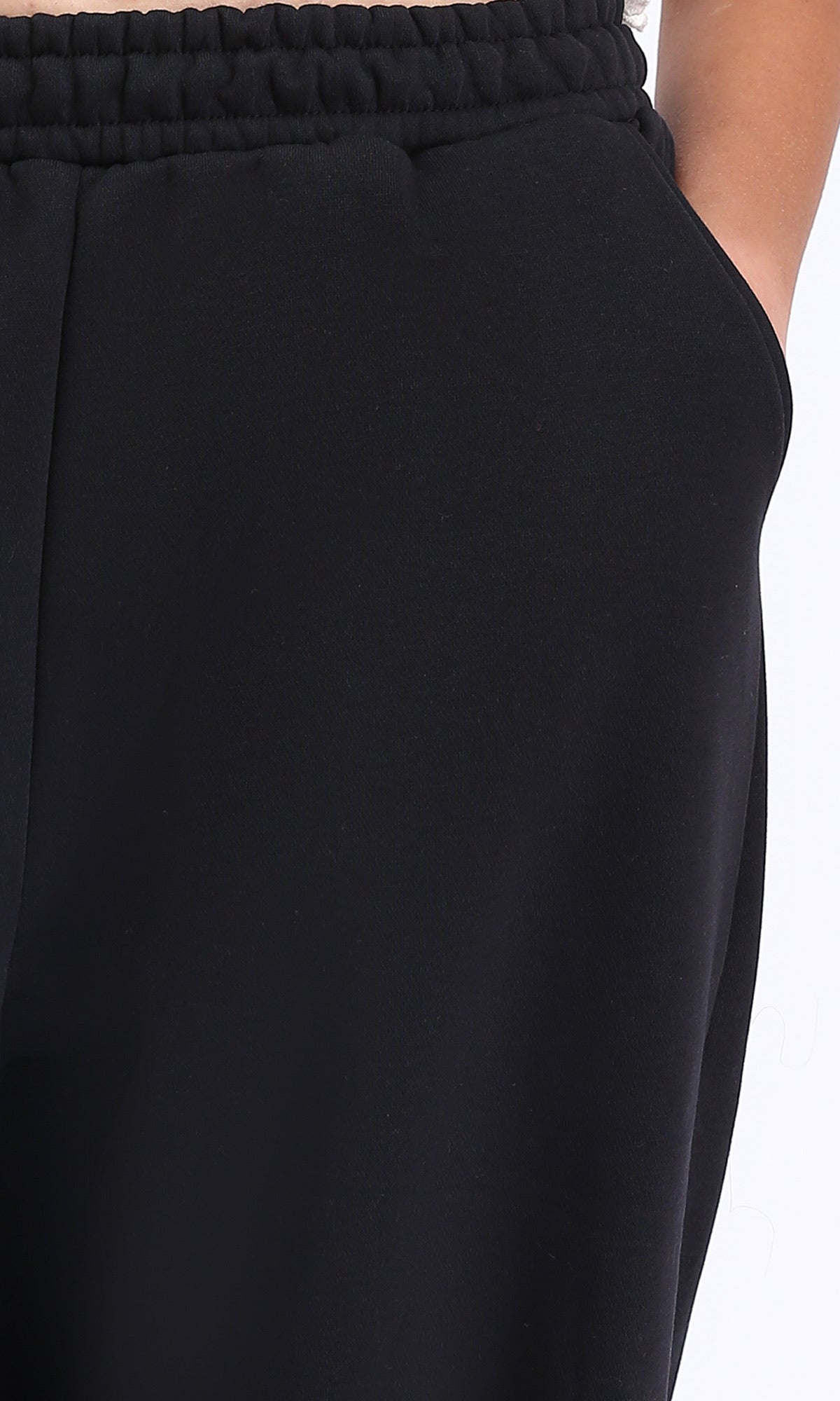 R212682-W24W335-Black (WTC)