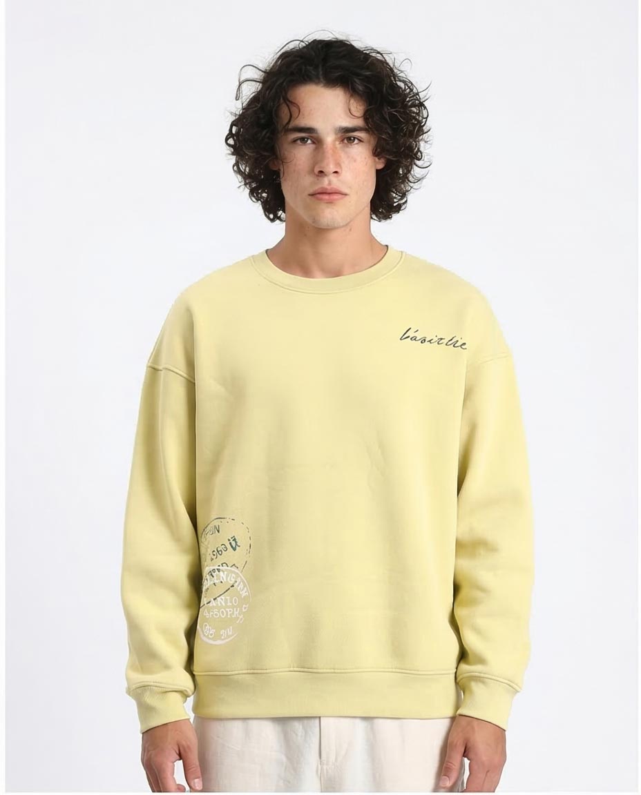 World Traveler Heritage Sweatshirt In Pastel Lime