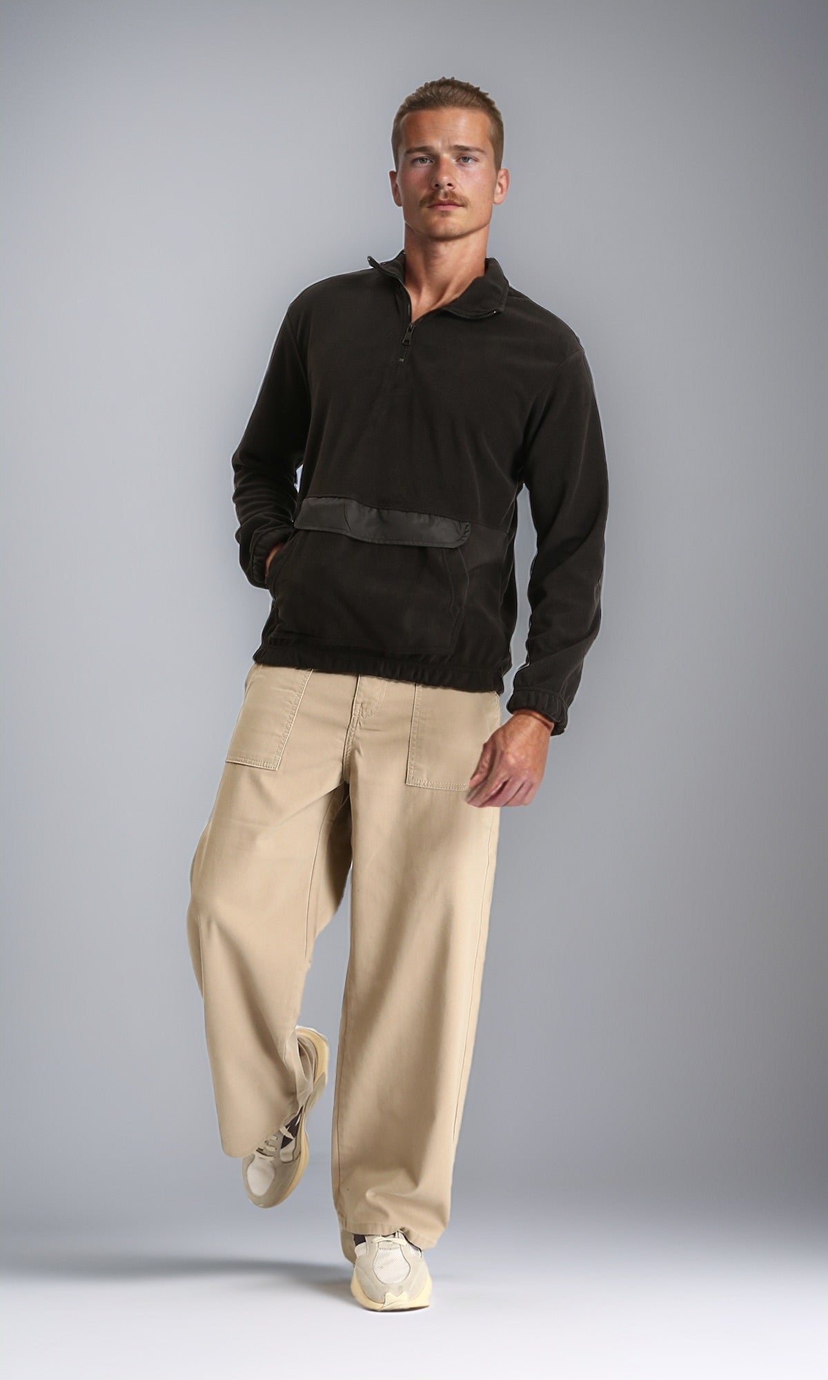 R213301 - Zipped High-Neck Coziness Sweatshirt - Black