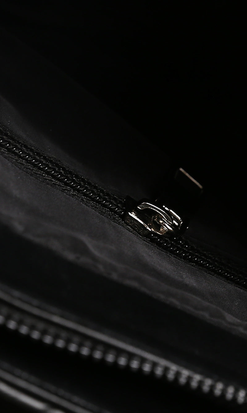 R213597-W25W404-BLACK (BAG)