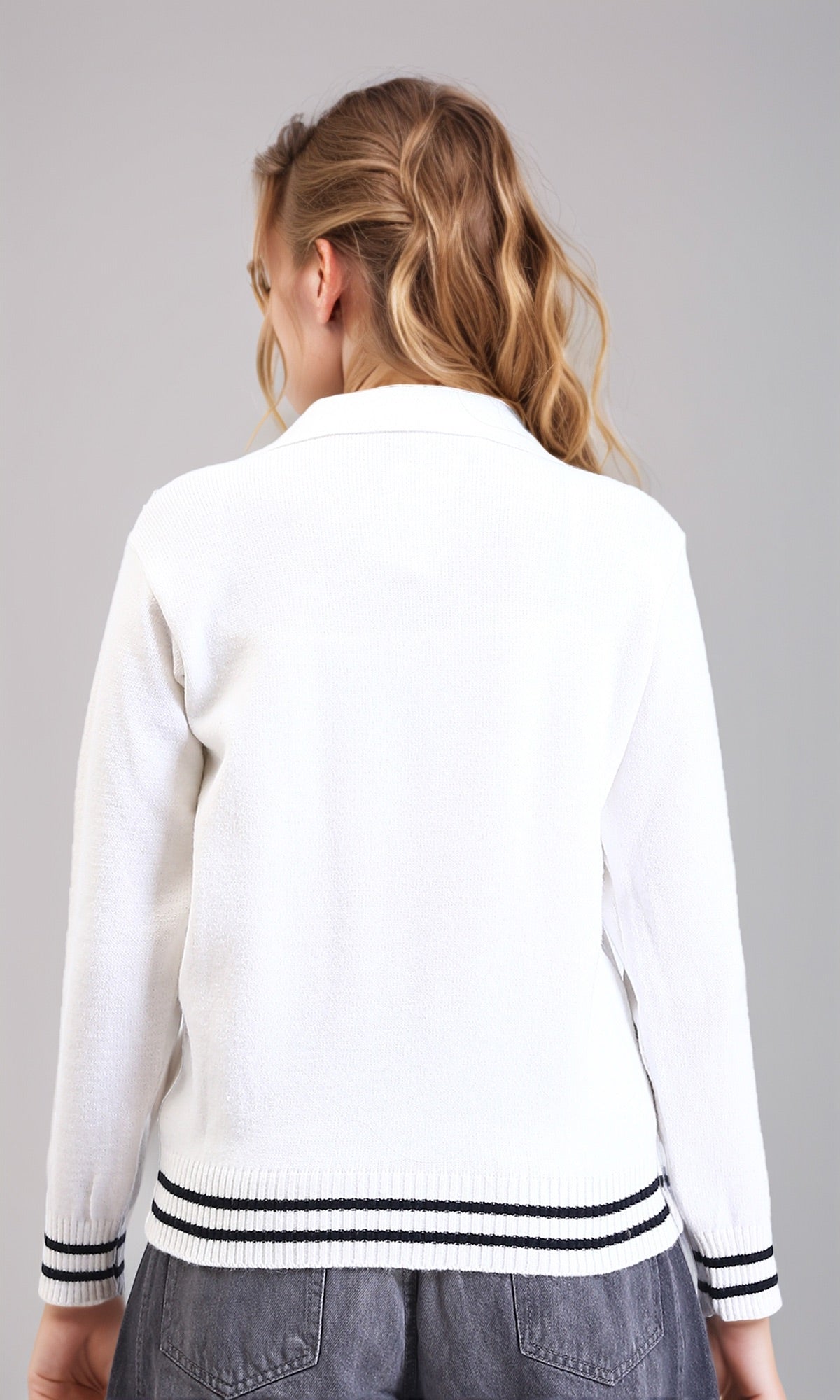 Off-White V-Neck Polo Collar Tricot Pullover - R213616