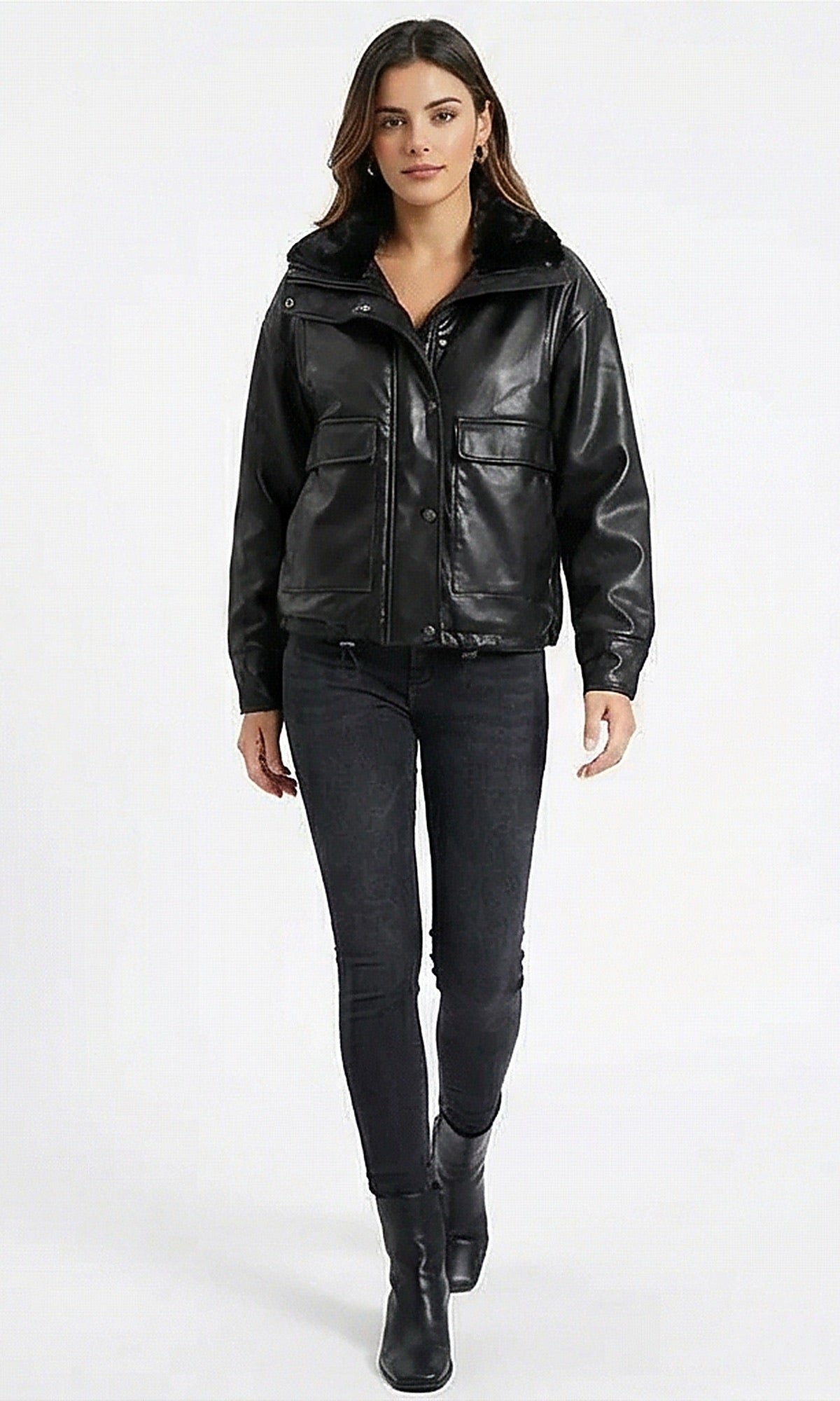 جاكيت جلد صناعي مع ياقة من الفرو الصناعي الفخم