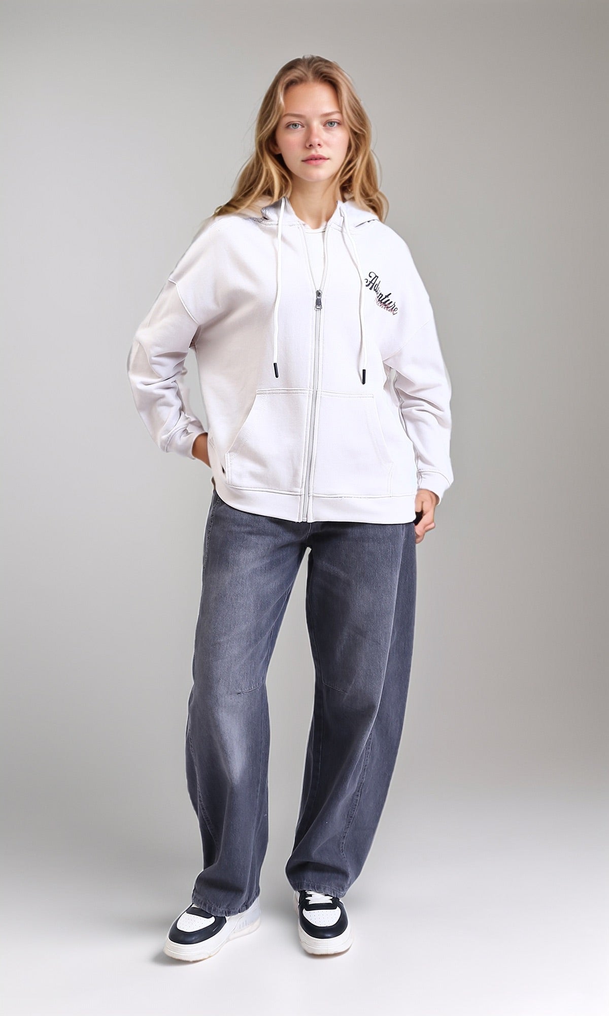 Oversized Graphic Zip-Up Hoodie in Light Beige - R213756