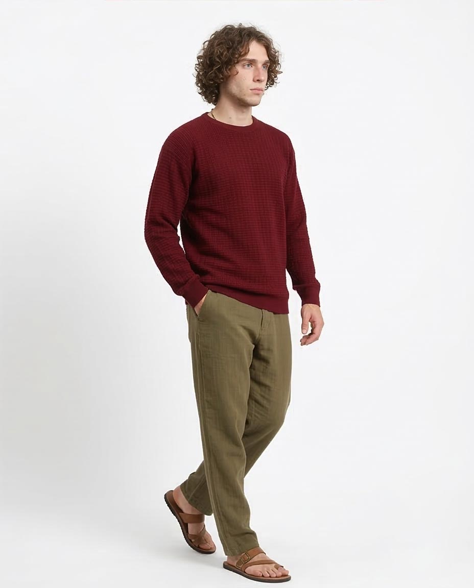 Ravin Men’s Textured Waffle-Knit Crewneck Sweater – Burgundy - R214482
