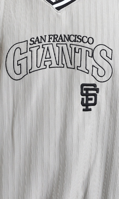 R214675 - Embroidered "San Francisco Giants" Sweatshirt - Grey