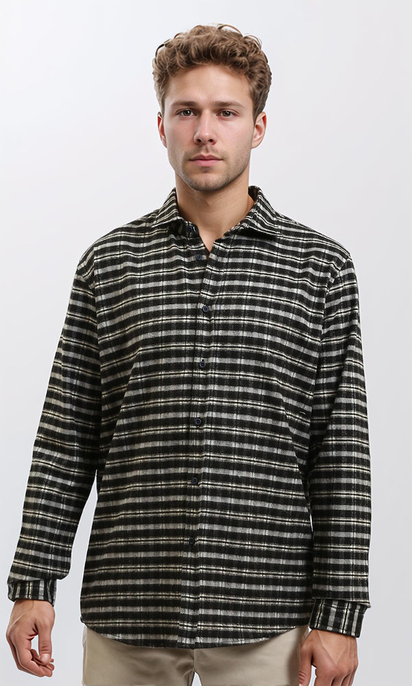 R215010 - Black & White Checkered Casual Shirt