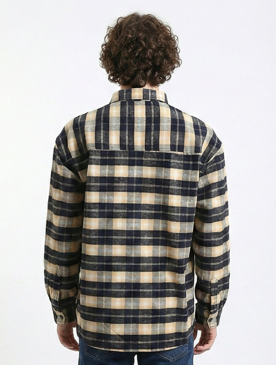 R215013 - Plaid Winter Shirt with Front Pocket - Beige & Black