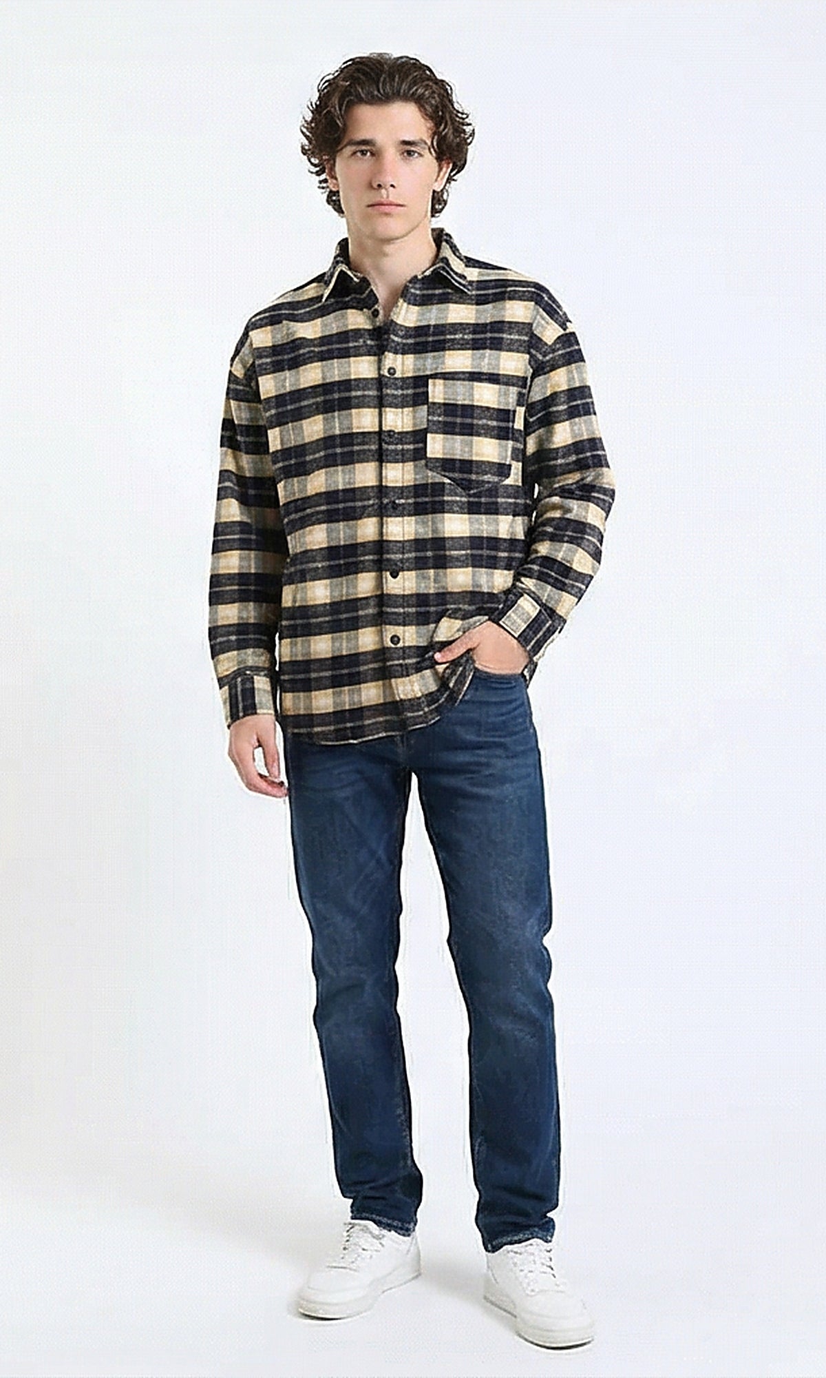 R215013 - Plaid Winter Shirt with Front Pocket - Beige & Black