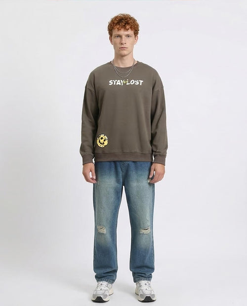 RAVIN Men’s Relaxed-Fit Graphic Sweatshirt – “Stay Lost” Streetwear Collection - Khaki - R215071