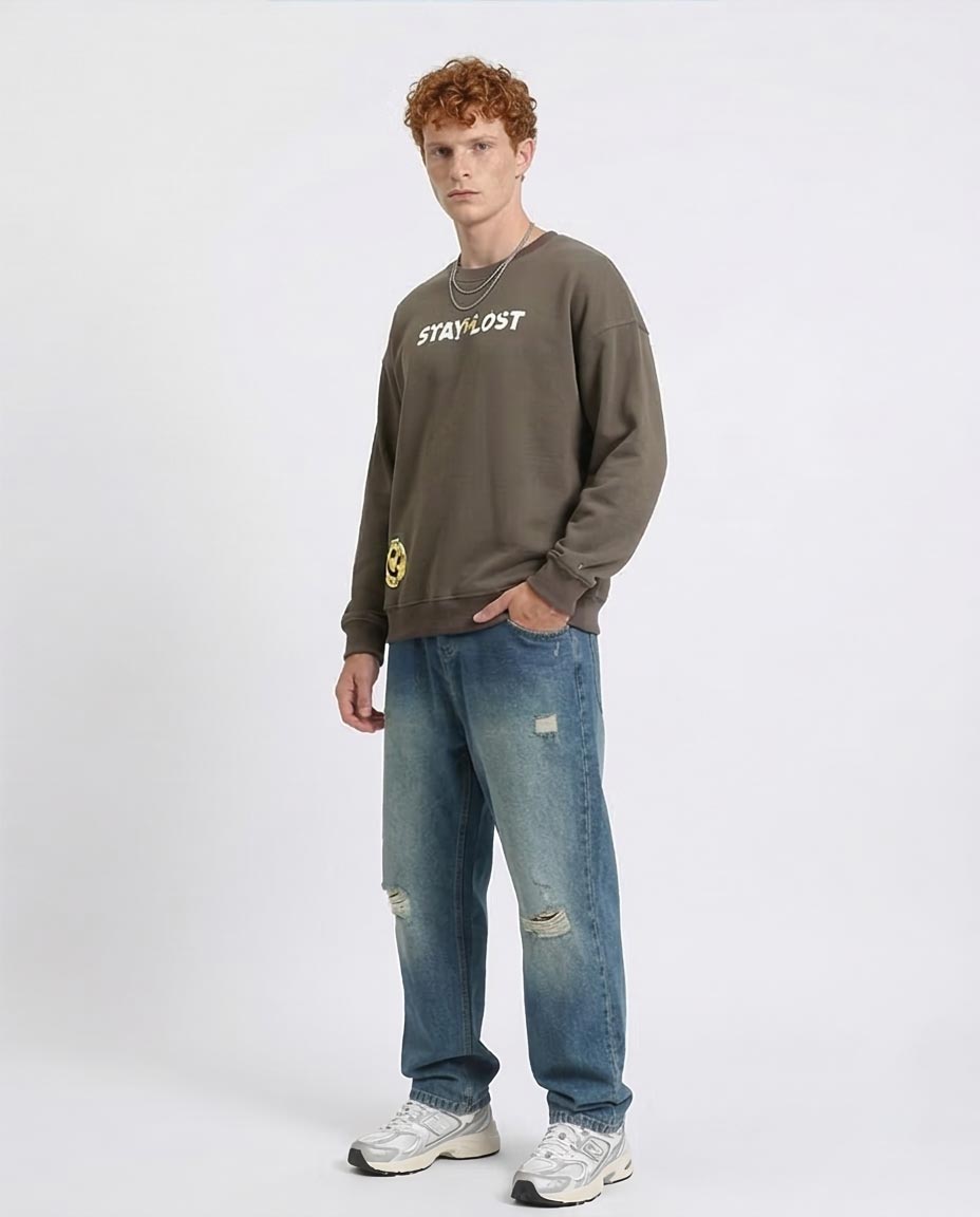 RAVIN Men’s Relaxed-Fit Graphic Sweatshirt – “Stay Lost” Streetwear Collection - Khaki - R215071