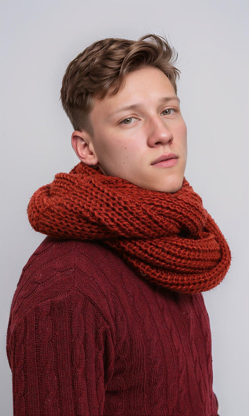 R215257 - Chunky Knit Infinity Scarf - Rust Red