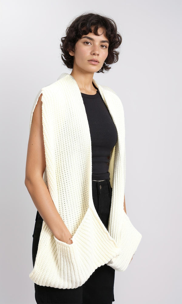 R215259 - Slip On Knitted Scarf with Pockets - Off-White