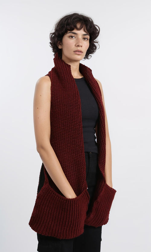 R215261 - Slip On Knitted Scarf with Pockets - Burgundy