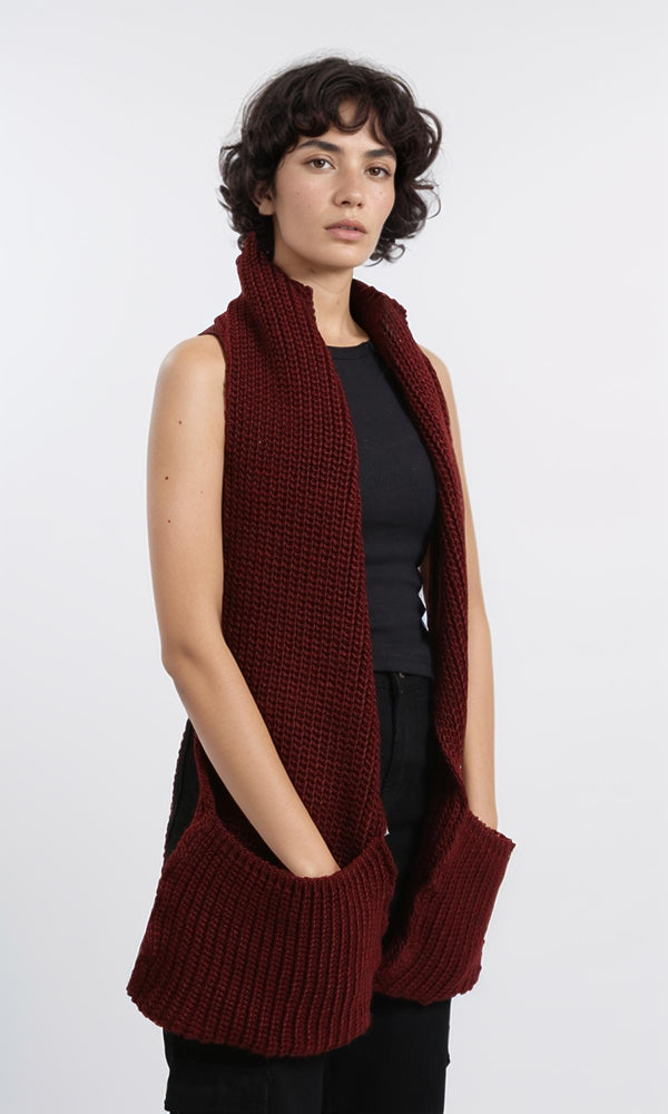 R215261 - Slip On Knitted Scarf with Pockets - Burgundy