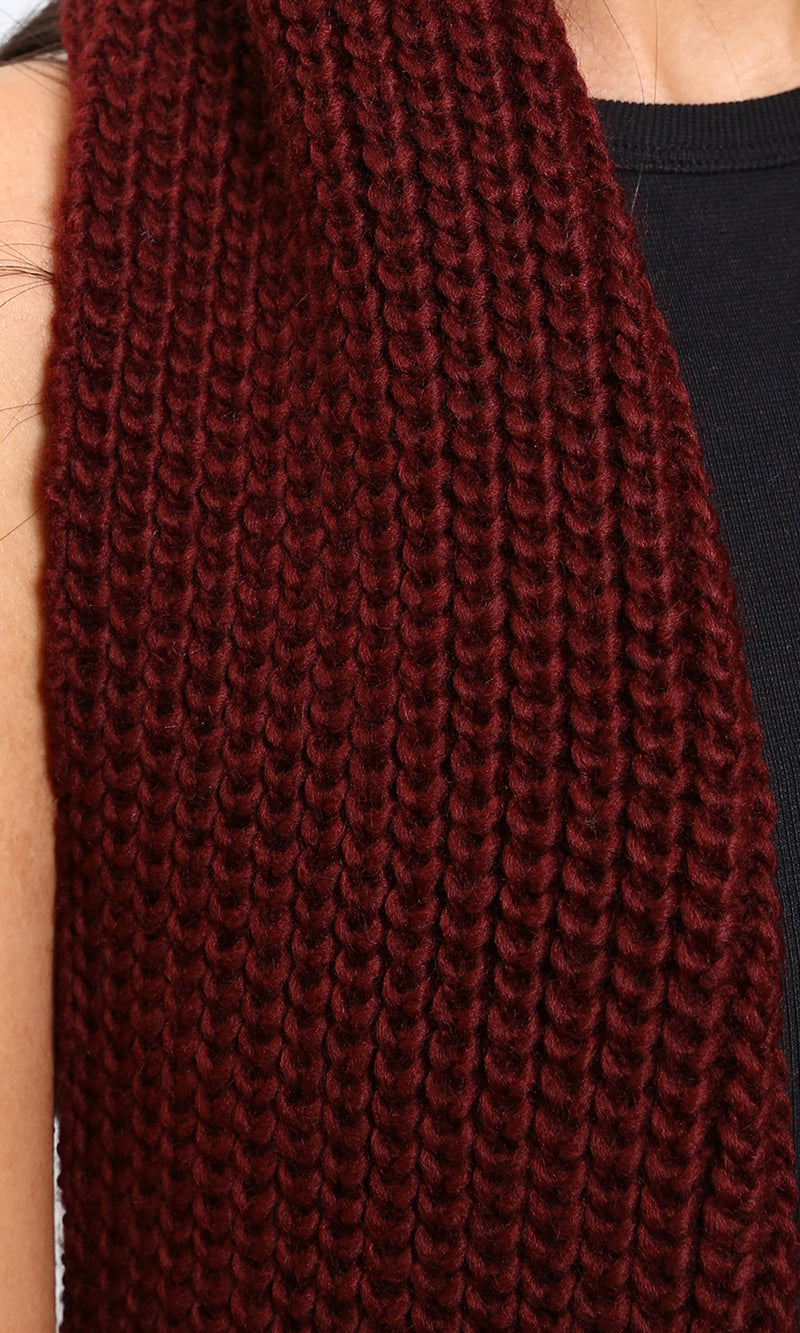 R215261 - Slip On Knitted Scarf with Pockets - Burgundy
