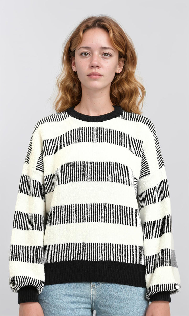 Crew Neck Striped Casual Sweater - Black & White