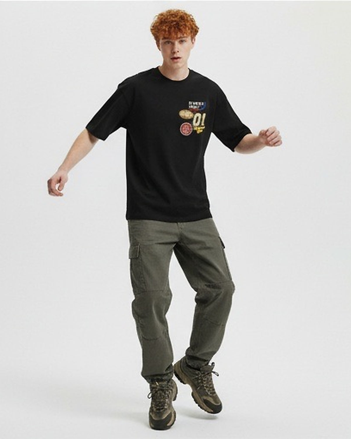 Black Racing Team Graphic Relaxed Fit T-Shirt - R215737