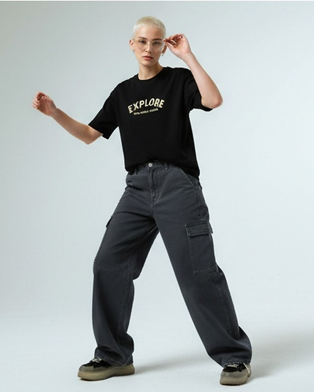 R215764 - Relaxed Fit Tee with Front & Back Print Tee - Black