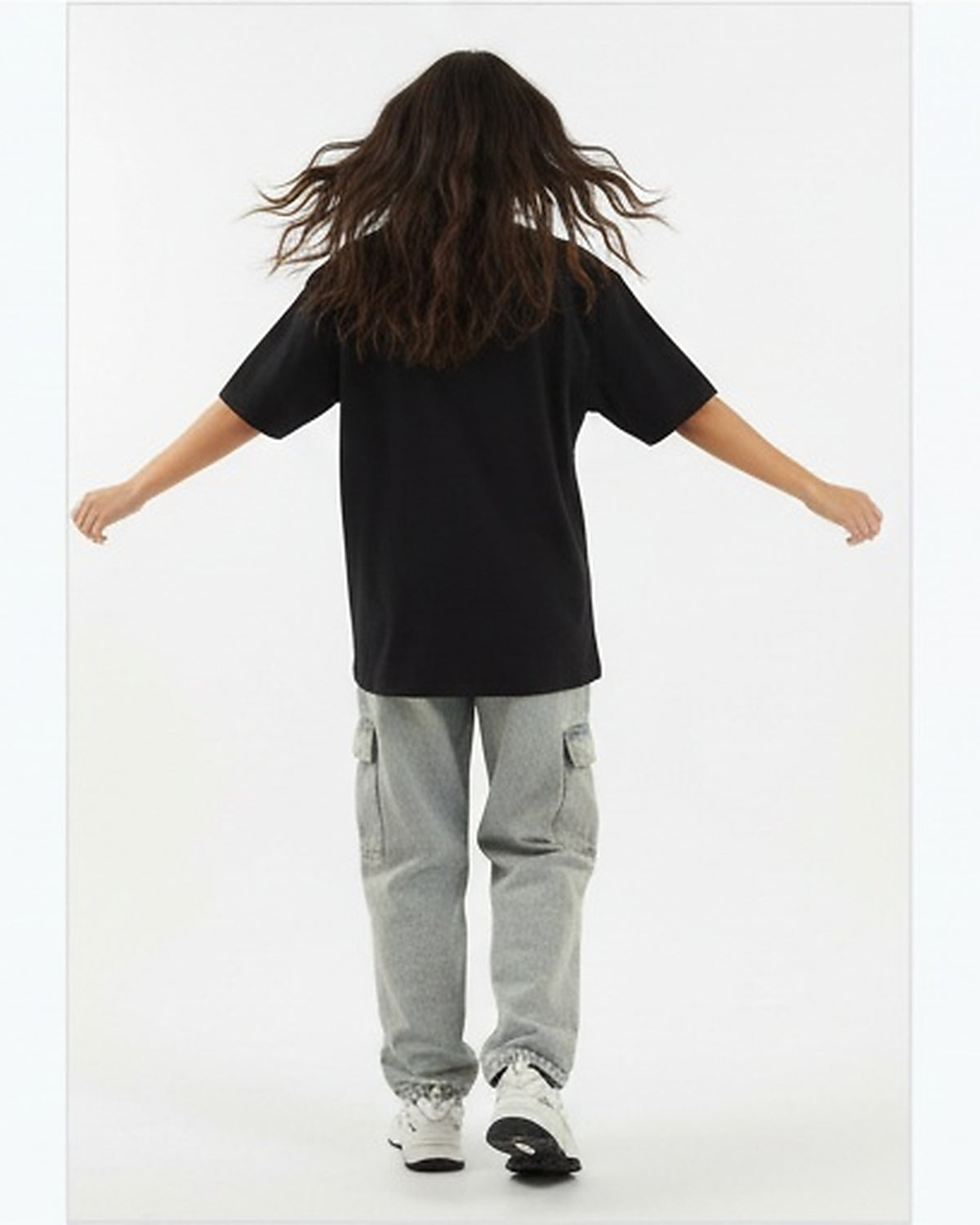 Black 'Just Vibing' Oversized Graphic Tee - R215773