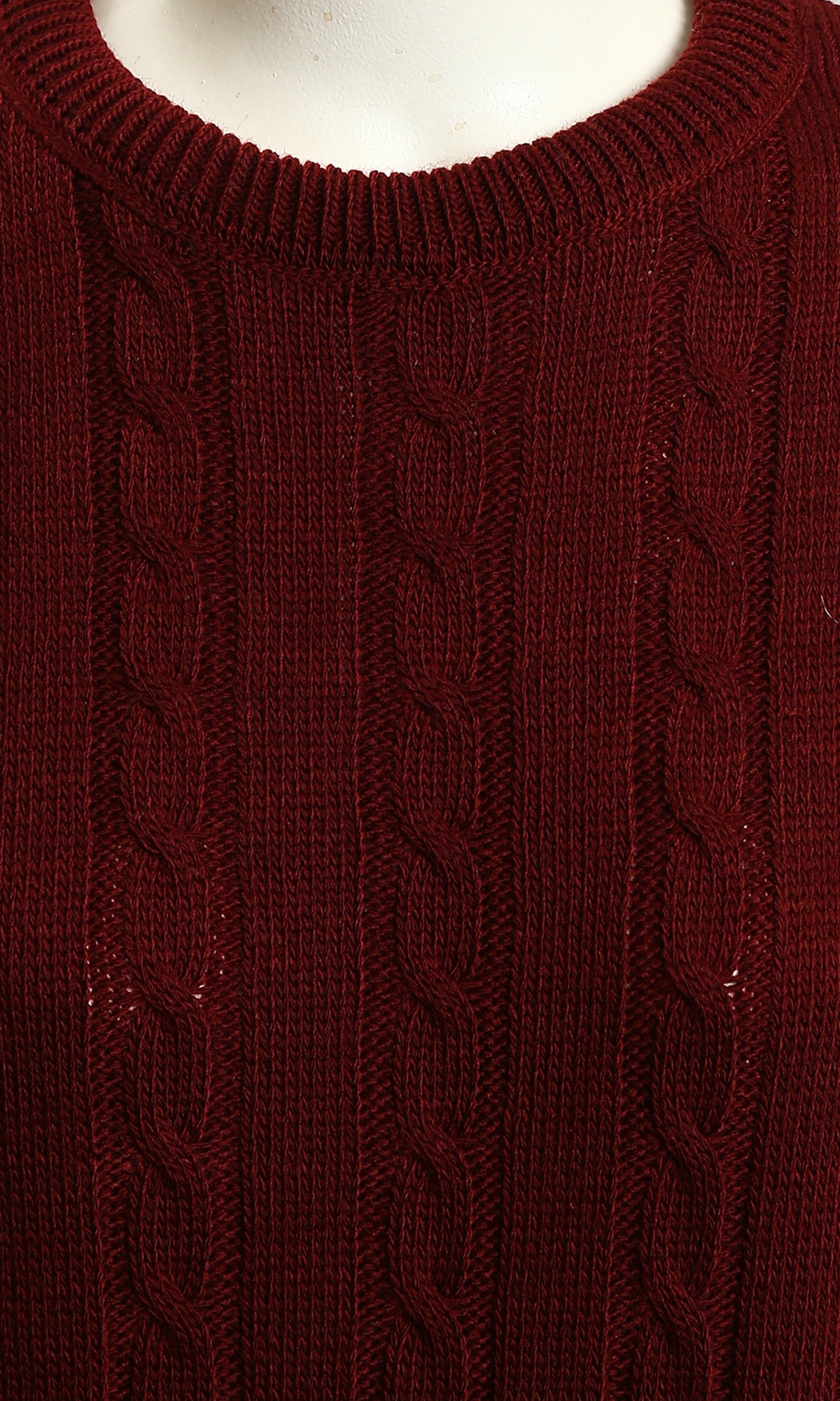 فستان سويتر محبوك بياقة دائرية باللون العنابي