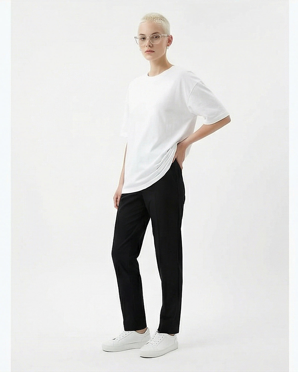 White Oversized Relaxed Fit Cotton T-Shirt - R216132