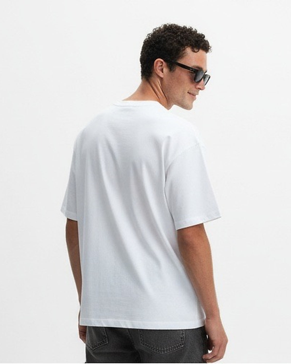 White 'Take Care Of Your Pets' Graphic Oversized Tee - R216163