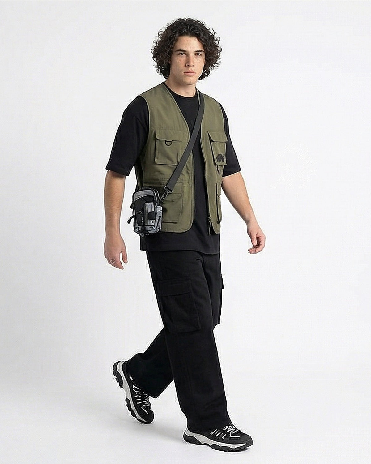 Men's Black Tonal Embossed Relaxed Fit T-Shirt - R216292