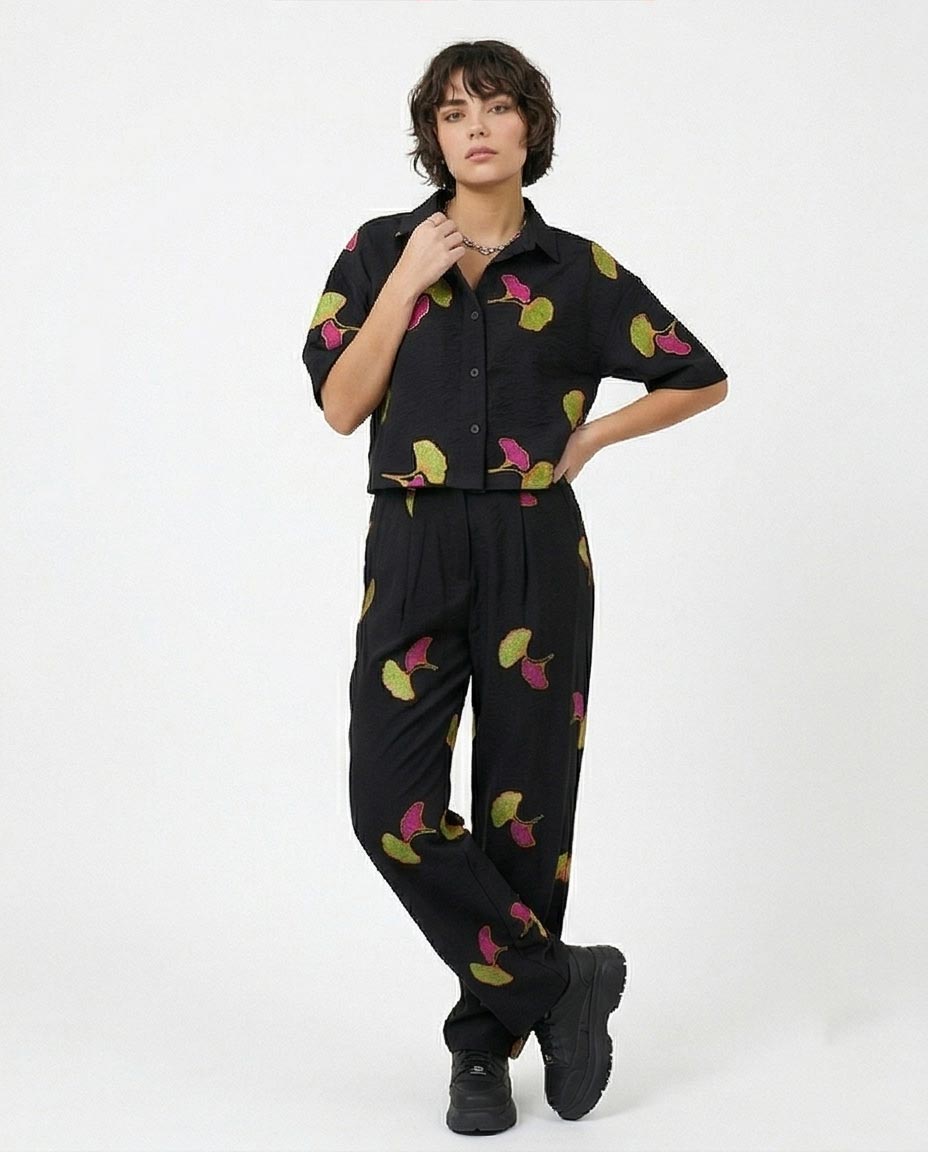 Ravin Embroidered Ginkgo Linen Cropped Shirt – Black - R216950