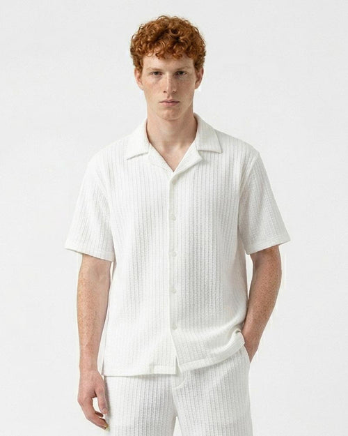 Ravin Men’s Textured Relaxed Popcorn Shorts - White - R217140