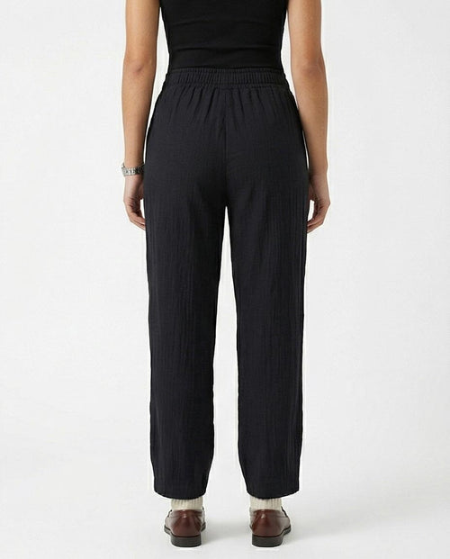 Ravin Crinkle Crêpe Relaxed Straight-Leg Pants in Black – Style R217305, Plissé Texture, High-Rise Elastic Waist