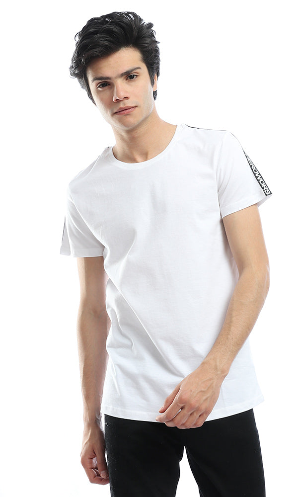 53201 Shoulder Batch White T-shirt