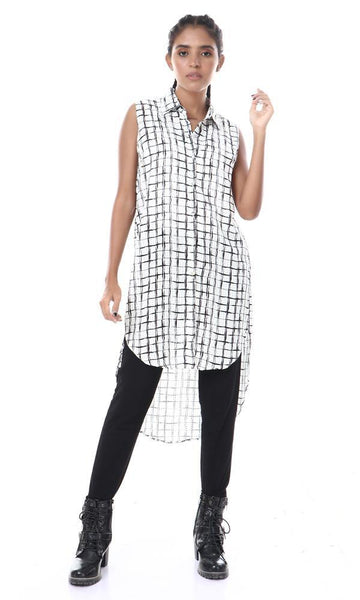 57097 Squares Pattern Buttoned Hi-Low Shirt - White & Black - Ravin 