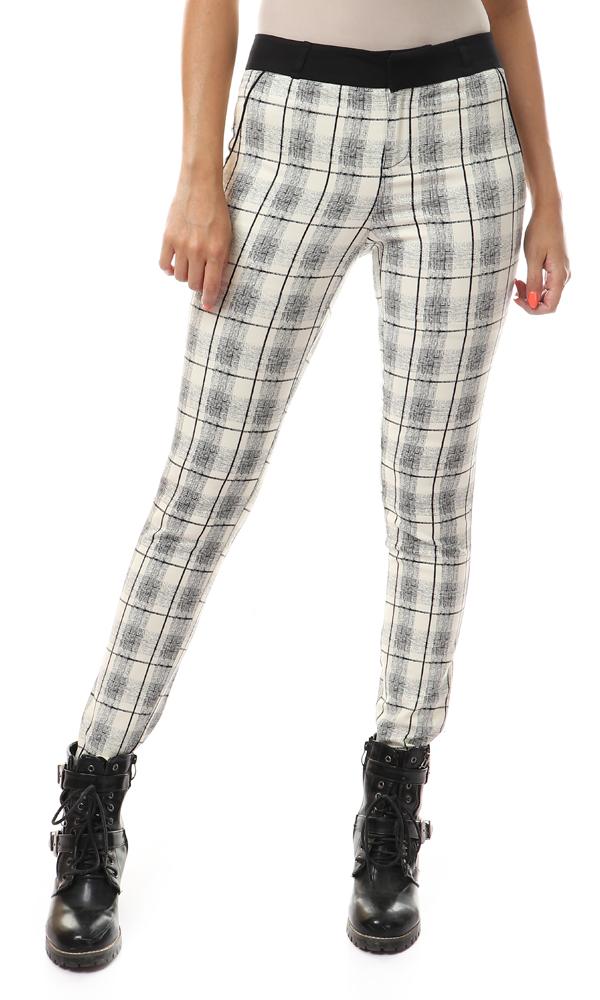 93130 Tartan Fashionable Legging - Off White & Black - Ravin 