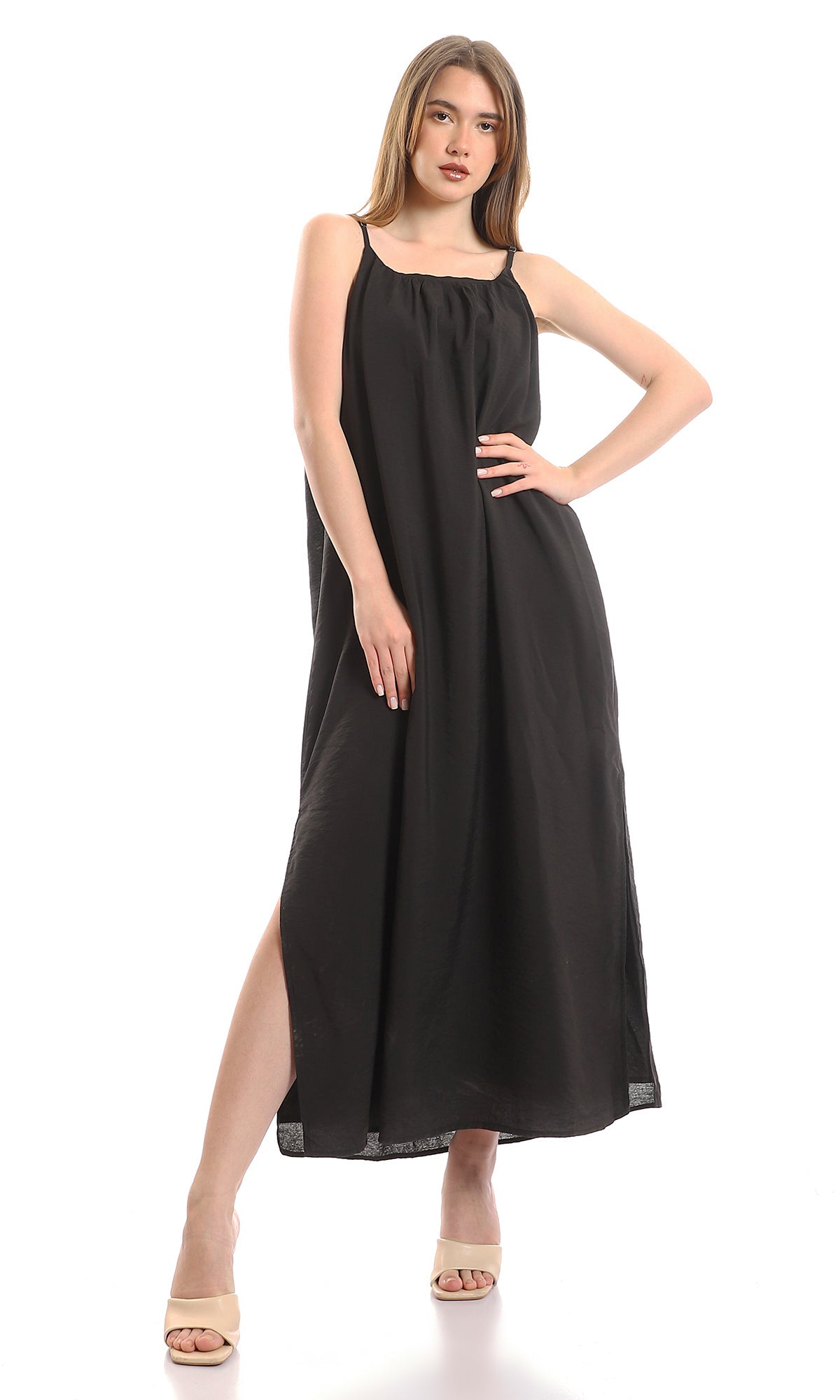 97078 Loose Fit Plain Dress With Side Slits - Black