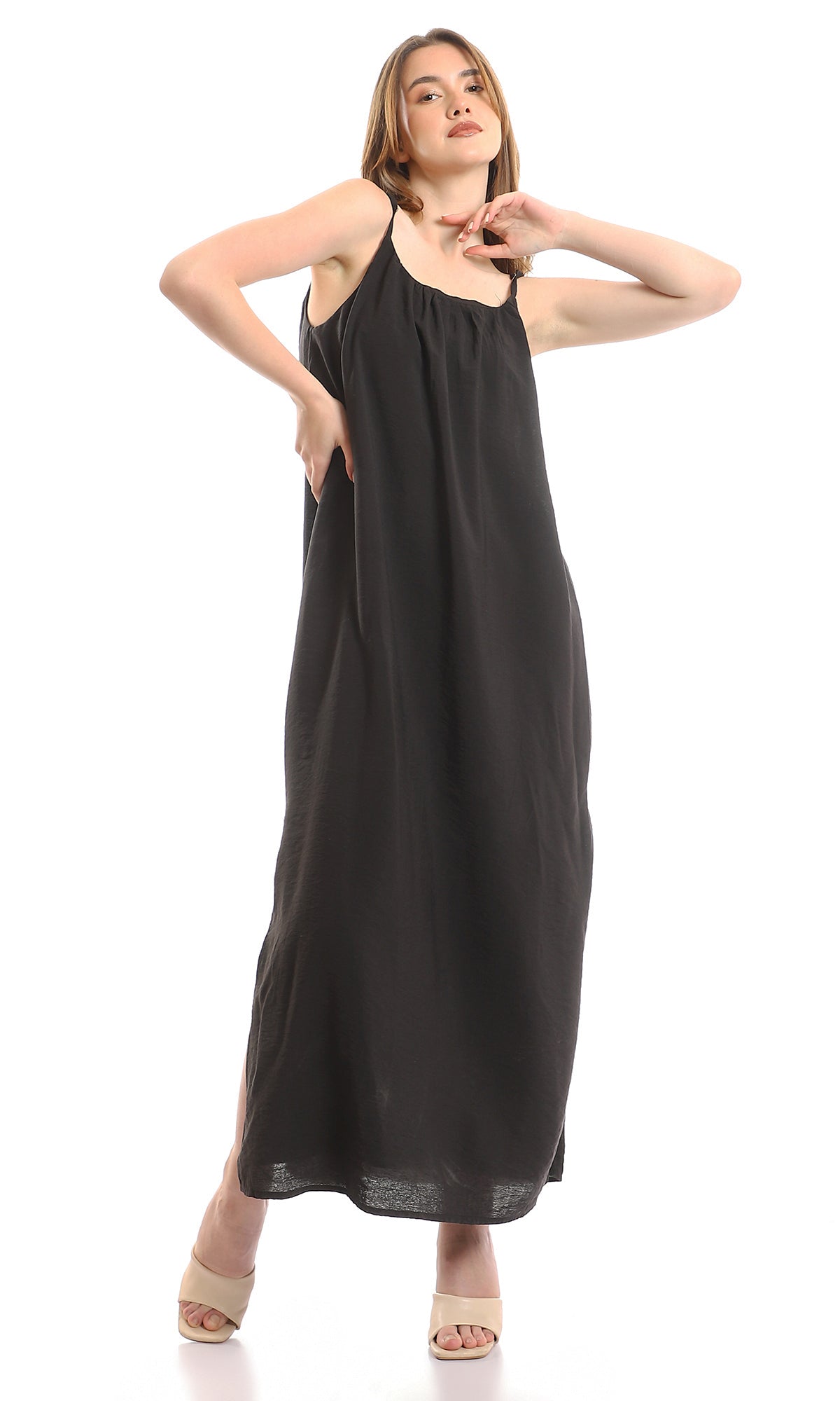 97078 Loose Fit Plain Dress With Side Slits - Black