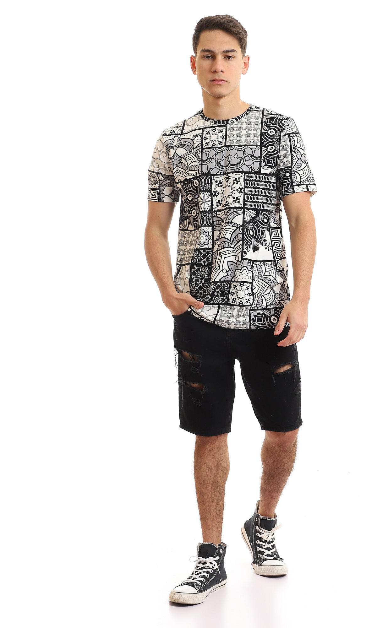 97167 Short Sleeves Patterned Round Collar T-Shirt - Black & White