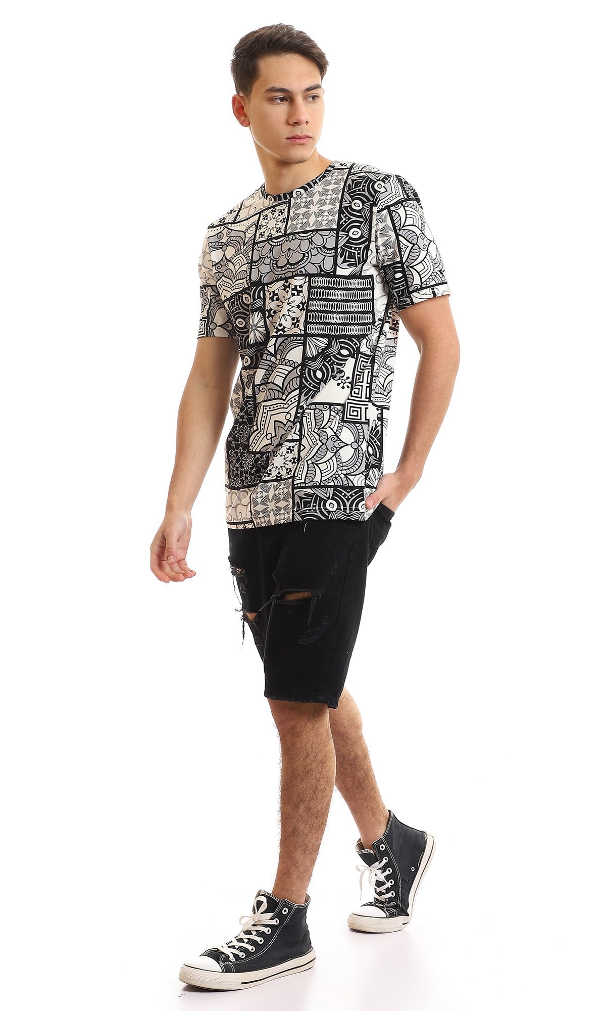 97167 Short Sleeves Patterned Round Collar T-Shirt - Black & White