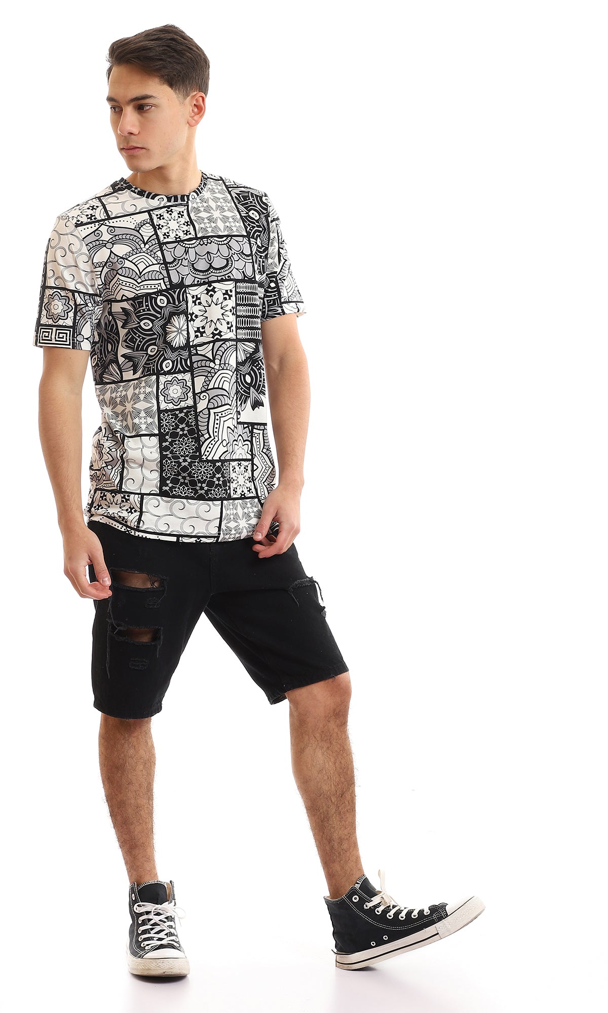97167 Short Sleeves Patterned Round Collar T-Shirt - Black & White