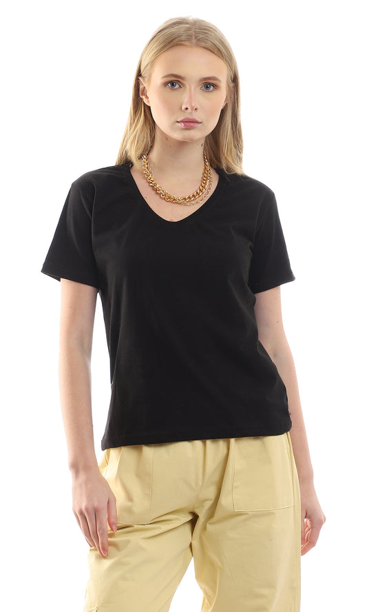 97262 Wide V-Neck Short Sleeves Basic Black Tee