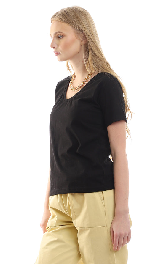 97262 Wide V-Neck Short Sleeves Basic Black Tee