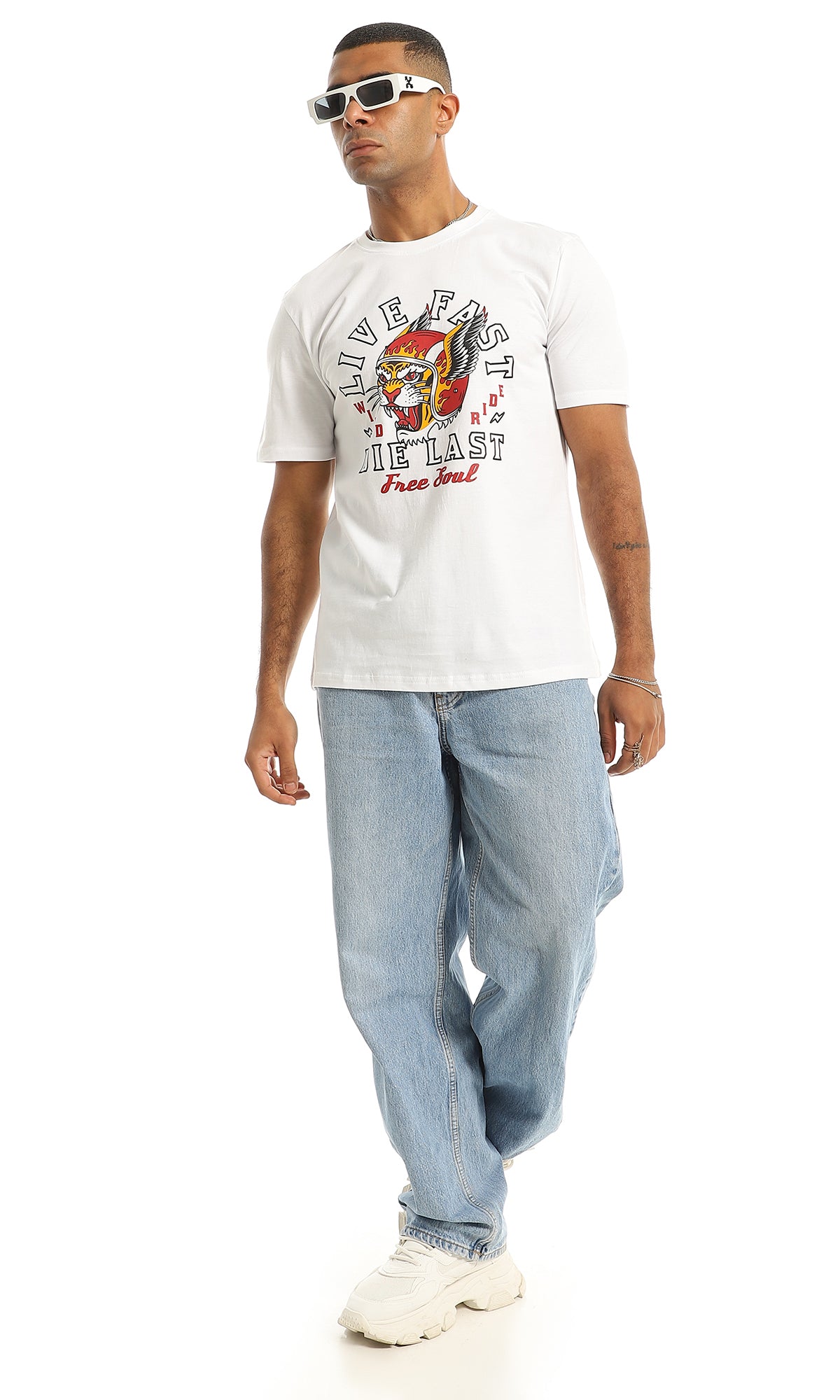 White Oversized Graphic Print Crew Neck Tee - 97383