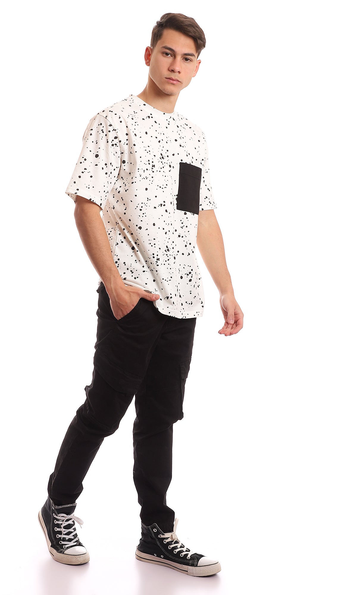 97651 Front Batched Pocket Patterned Tee - White & Black