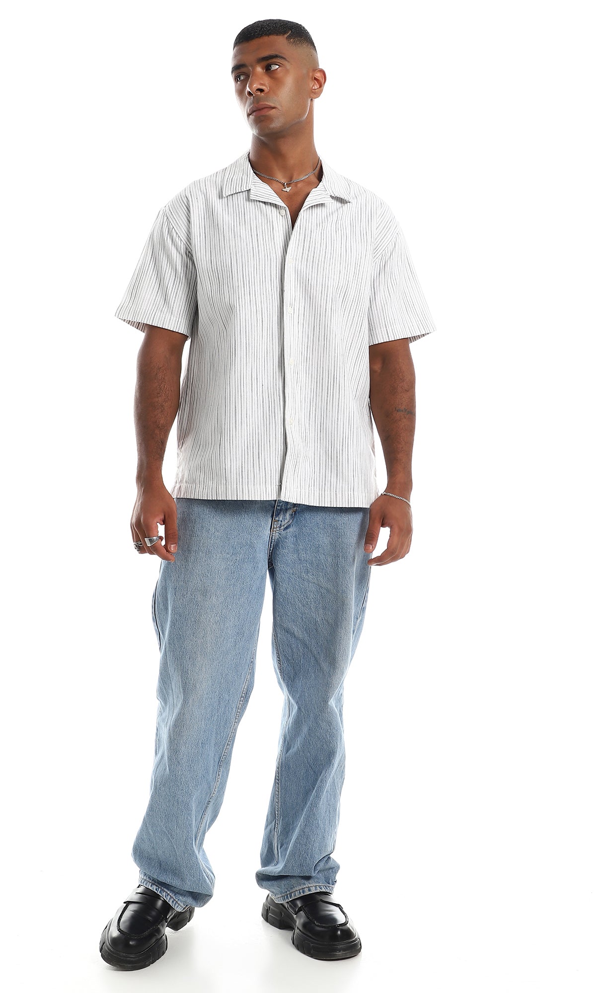 97876 Stripe Patterned Short Sleeves White & Black Button Down Shirt