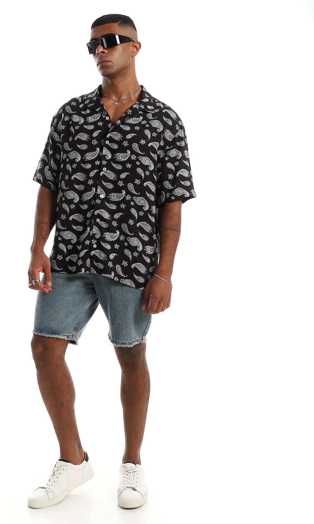 97942 Funky Short Sleeves Black & White Button Down Shirt